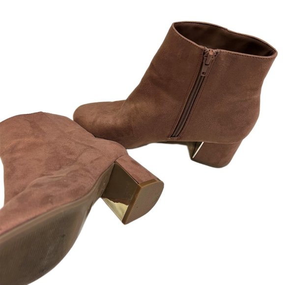 CALL IT SPRING Vegan Chunky Gold Heel Booties (Size 8) - Picture 4 of 4